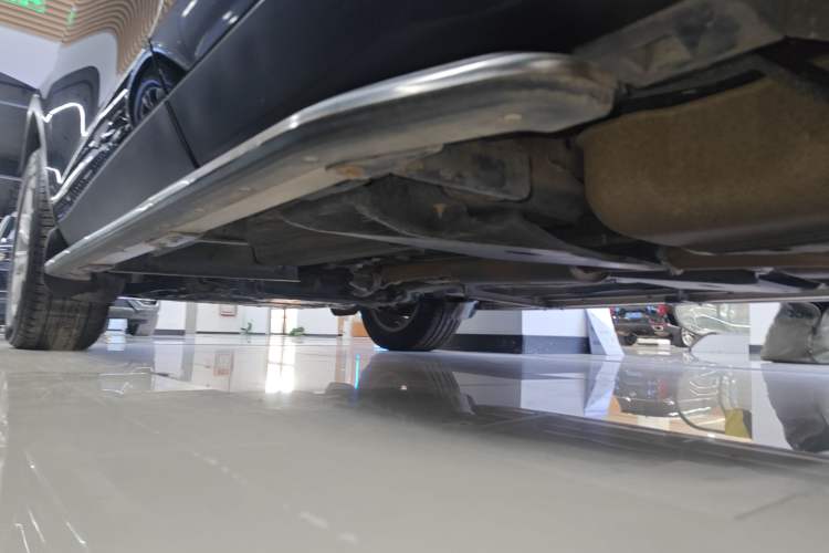 Used Land Rover Discovery Sport 2018 240 PS SE Version Left Side Sill