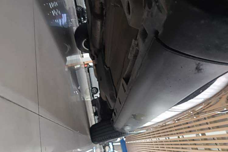 Used Land Rover Discovery Sport 2018 240 PS SE Version Left Side Sill