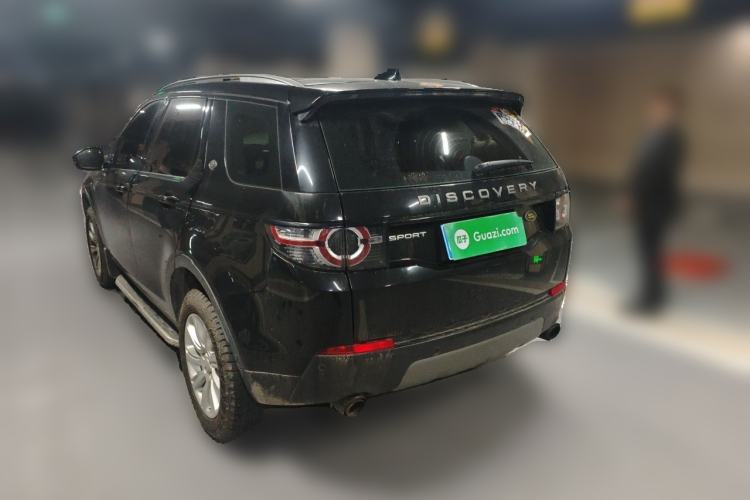 Used Land Rover Discovery Sport 2018 240 PS SE Version Rear Left 45 Deg