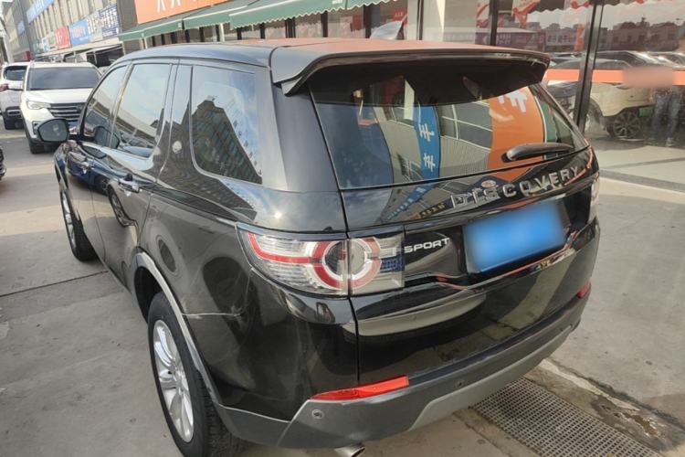 Used Land Rover Discovery Sport 2018 240 PS SE Version Rear Left 45 Deg