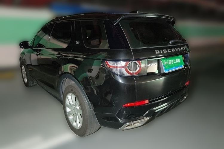 Used Land Rover Discovery Sport 2018 240 PS SE Version Rear Left 45 Deg