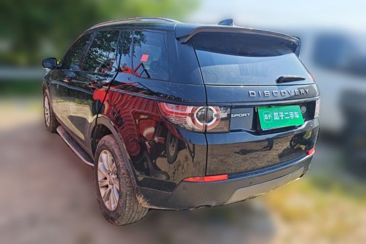 Used Land Rover Discovery Sport 2018 240 PS SE Version Rear Left 45 Deg