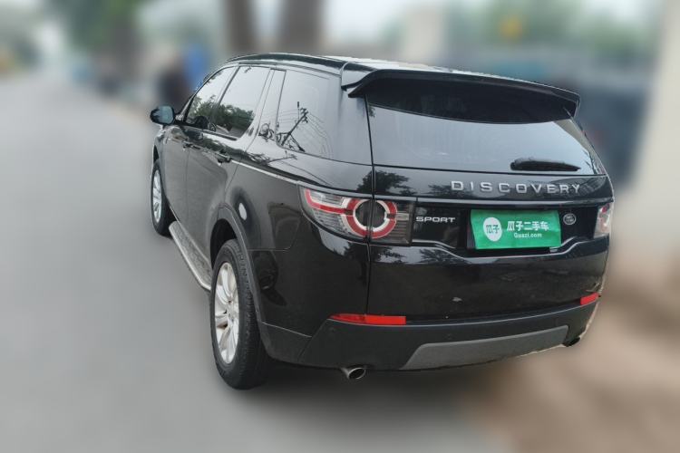 Used Land Rover Discovery Sport 2018 240 PS SE Version Rear Left 45 Deg