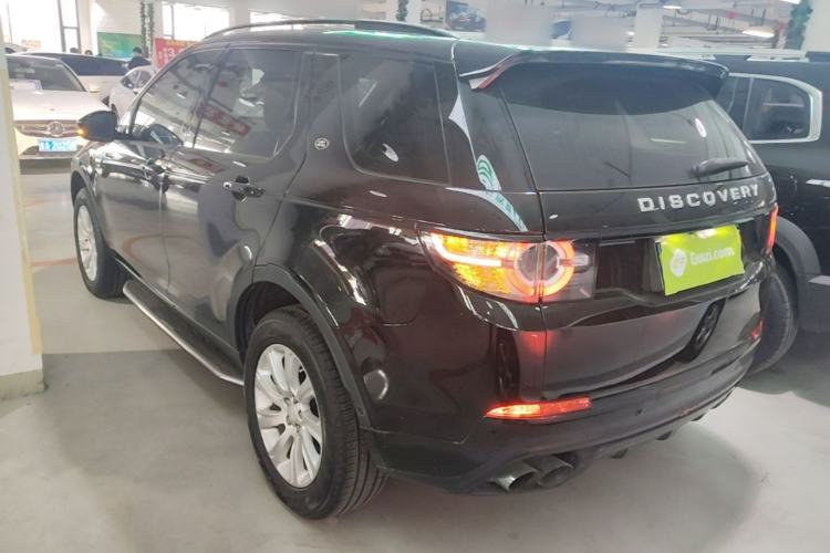 Used Land Rover Discovery Sport 2018 240 PS SE Version Rear Left 45 Deg