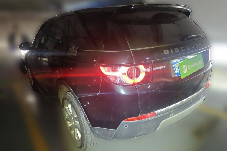 Used Land Rover Discovery Sport 2018 240 PS SE Version Rear Left 45 Deg
