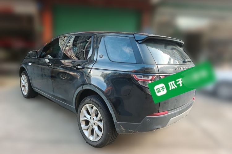 Used Land Rover Discovery Sport 2018 240 PS HSE Version Rear Left 45 Deg