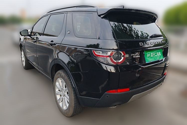 Used Land Rover Discovery Sport 2018 240 PS SE Version Rear Left 45 Deg
