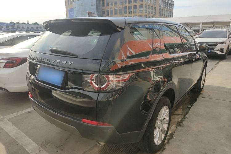 Used Land Rover Discovery Sport 2018 240 PS SE Version Rear Right 45 Deg
