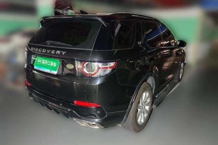 Used Land Rover Discovery Sport 2018 240 PS SE Version Rear Right 45 Deg