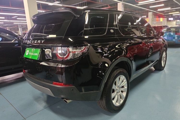 Used Land Rover Discovery Sport 2018 240 PS SE Version Rear Right 45 Deg
