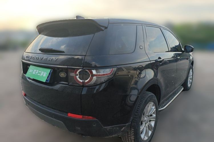 Used Land Rover Discovery Sport 2018 240 PS SE Version Rear Right 45 Deg