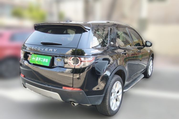Used Land Rover Discovery Sport 2018 240 PS HSE Version Rear Right 45 Deg