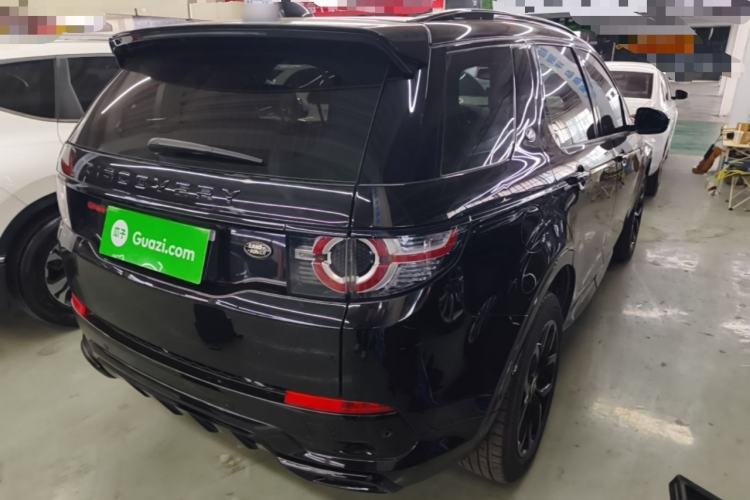 Used Land Rover Discovery Sport 2018 240 PS HSE Version Rear Right 45 Deg