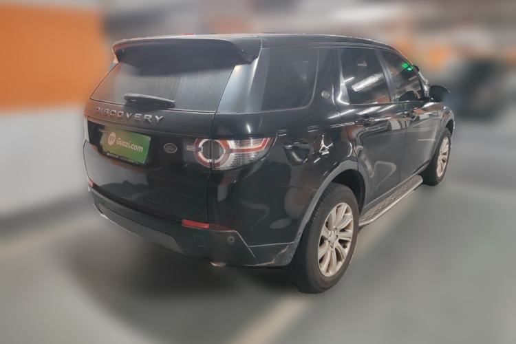 Used Land Rover Discovery Sport 2018 240 PS SE Version Rear Right 45 Deg