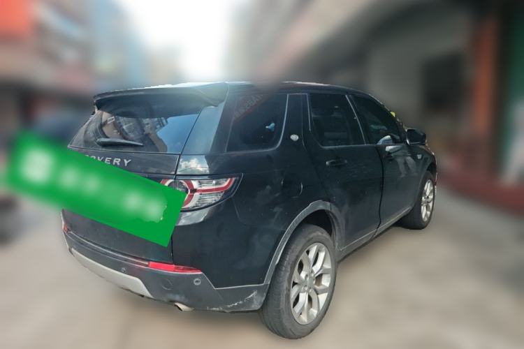 Used Land Rover Discovery Sport 2018 240 PS HSE Version Rear Right 45 Deg