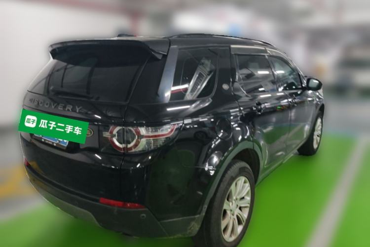 Used Land Rover Discovery Sport 2018 240 PS SE Version Rear Right 45 Deg