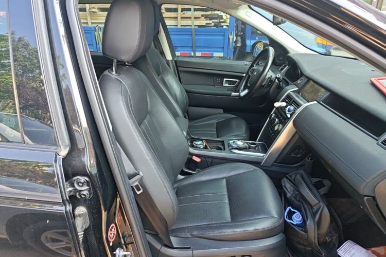 Used Land Rover Discovery Sport 2018 240 PS Zhiyue Limited Edition Right Front Seat