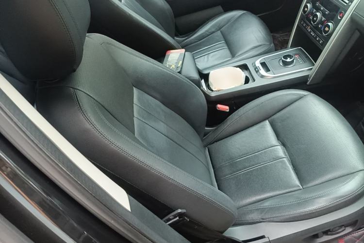 Used Land Rover Discovery Sport 2018 240 PS SE Version Right Front Seat
