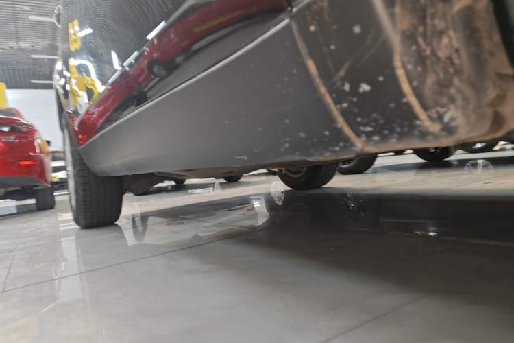 Used Land Rover Discovery Sport 2018 240 PS SE Version Right Side Sill