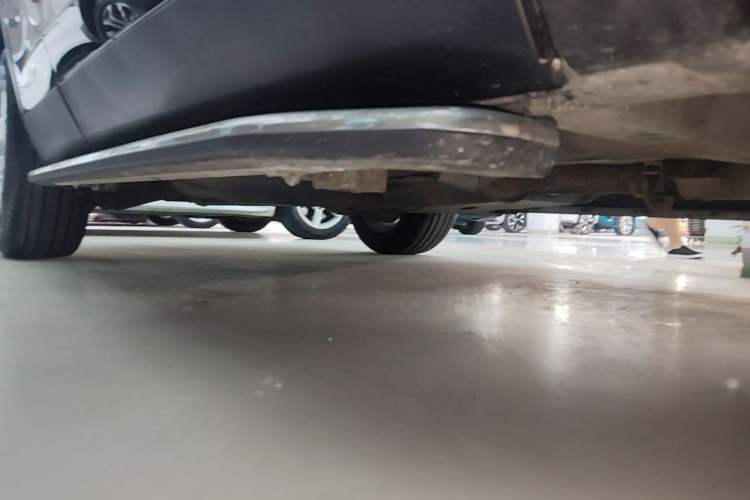 Used Land Rover Discovery Sport 2018 240 PS SE Version Right Side Sill