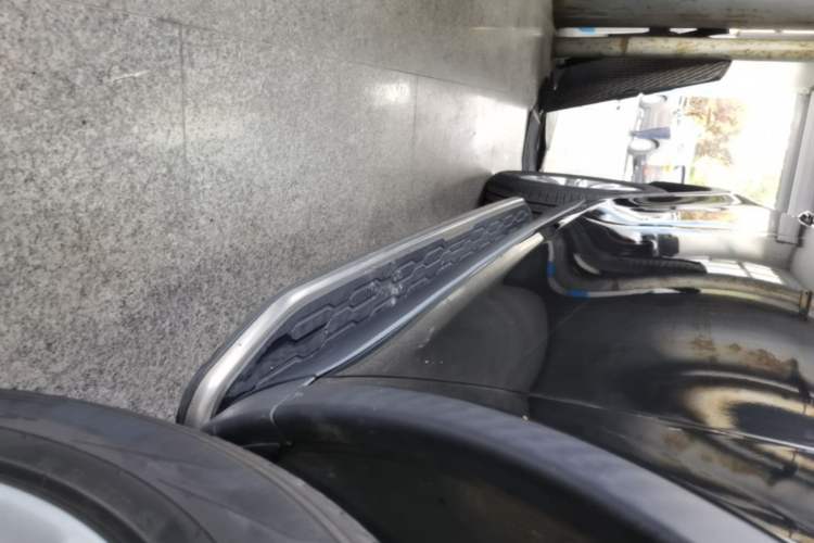 Used Land Rover Discovery Sport 2018 240 PS SE Version Right Side Sill