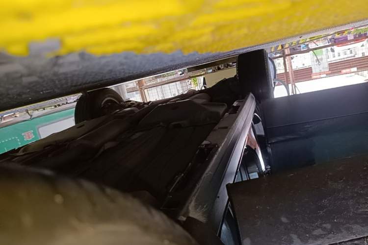 Used Land Rover Discovery Sport 2018 240 PS SE Version Right Side Sill