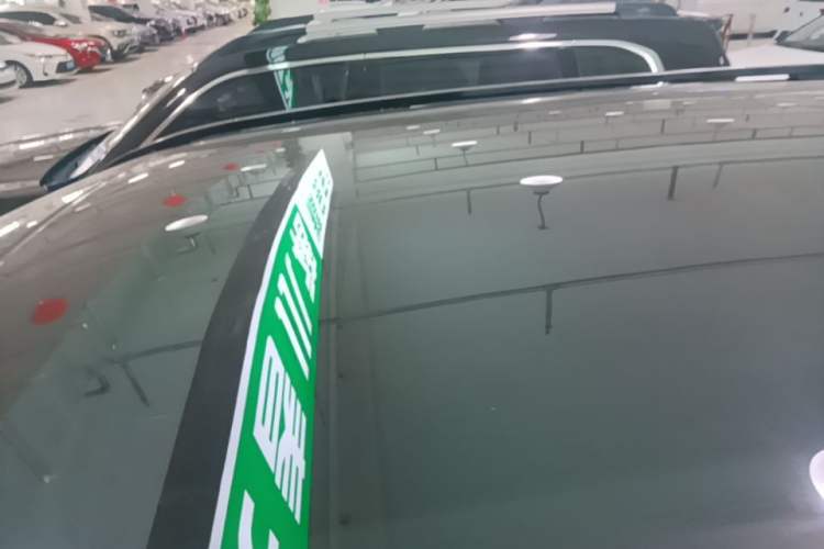 Used Land Rover Discovery Sport 2018 240 PS SE Version Roof