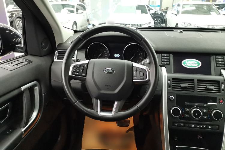 Used Land Rover Discovery Sport 2018 240 PS SE Version Steering Wheel