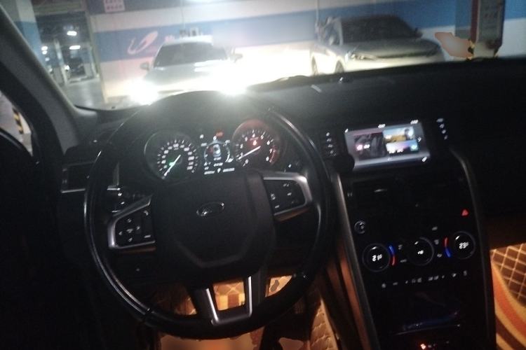 Used Land Rover Discovery Sport 2018 240 PS SE Version Steering Wheel