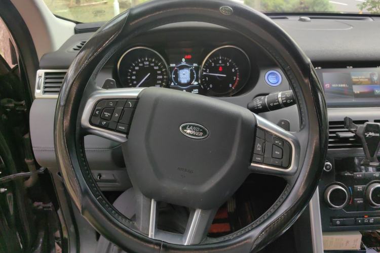 Used Land Rover Discovery Sport 2018 240 PS SE Version Steering Wheel
