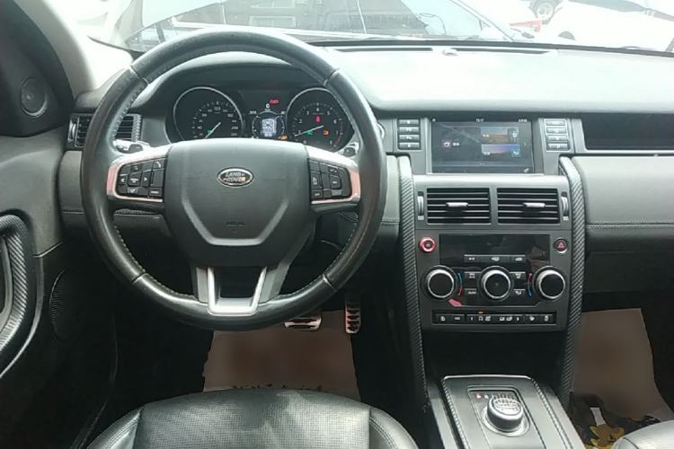 Used Land Rover Discovery Sport 2018 240 PS SE Version Steering Wheel