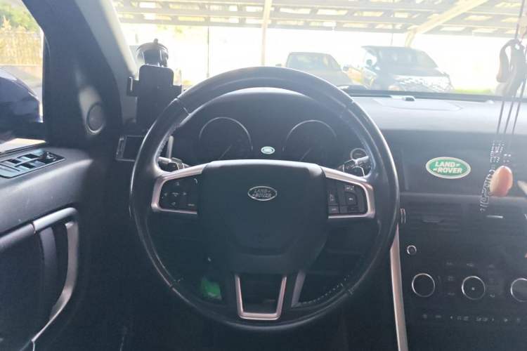 Used Land Rover Discovery Sport 2018 240 PS SE Version Steering Wheel