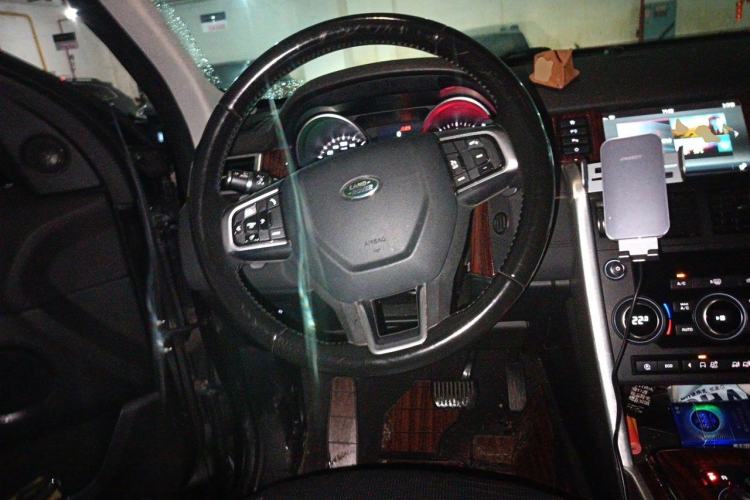 Used Land Rover Discovery Sport 2018 240 PS SE Version Steering Wheel