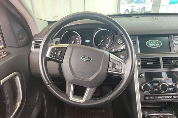 Used Land Rover Discovery Sport 2018 240 PS SE Version Steering Wheel
