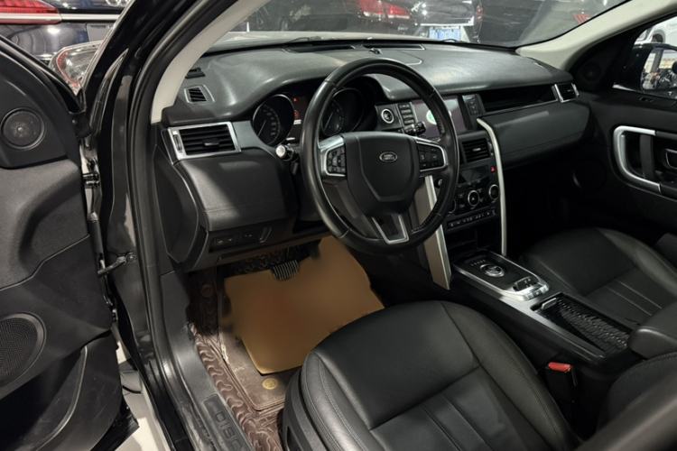 Used Land Rover Discovery Sport 2018 240 PS SE Version Steering Wheel