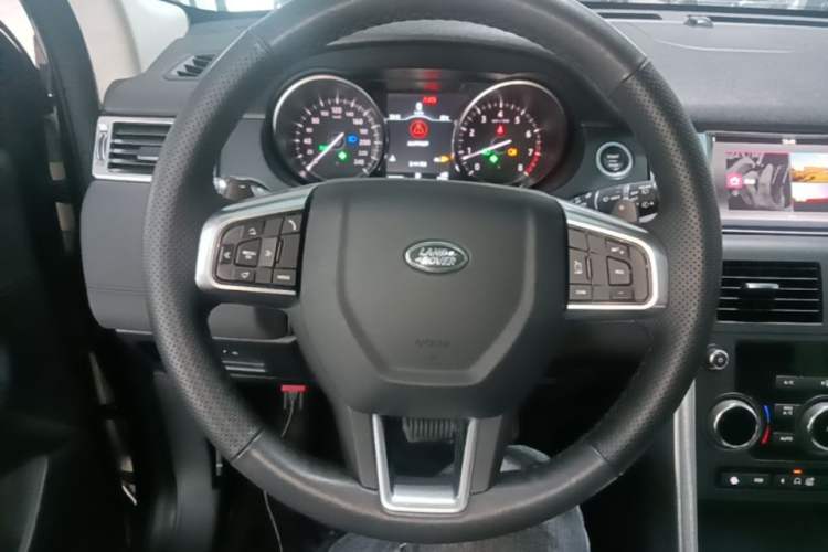 Used Land Rover Discovery Sport 2018 240 PS SE Version Steering Wheel