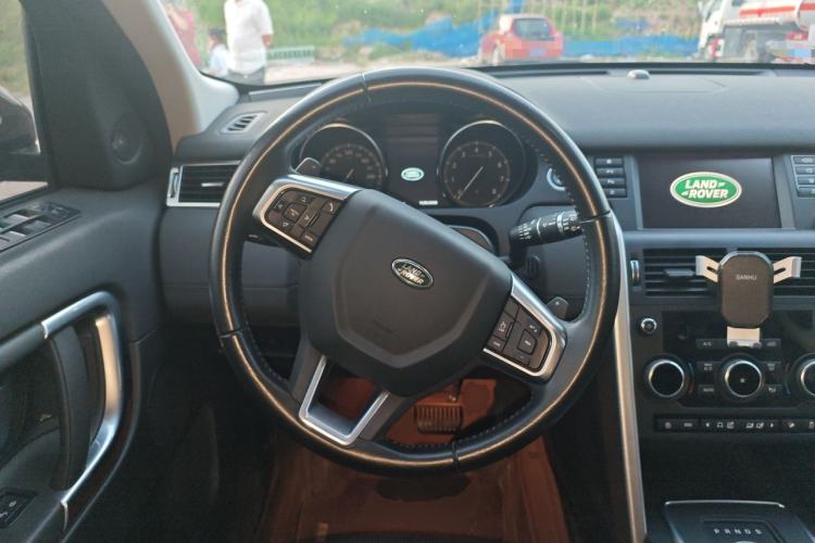 Used Land Rover Discovery Sport 2018 240 PS SE Version Steering Wheel