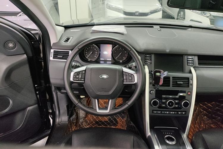 Used Land Rover Discovery Sport 2018 240 PS SE Version Steering Wheel