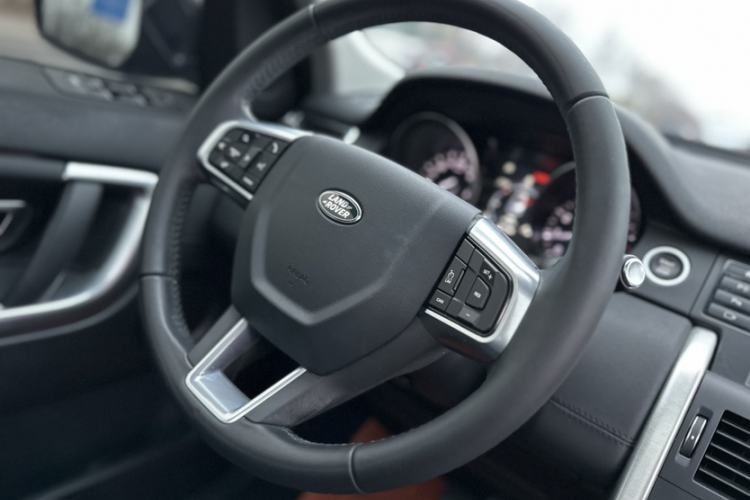 Used Land Rover Discovery Sport 2018 240 PS HSE Version Steering Wheel