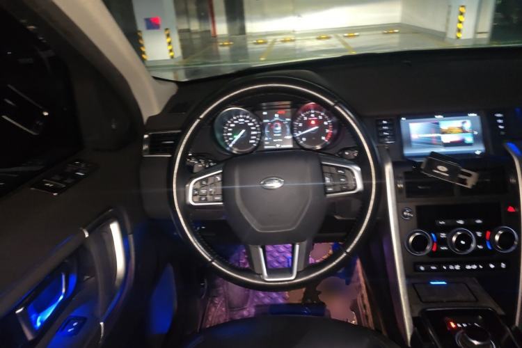 Used Land Rover Discovery Sport 2018 240 PS SE Version Steering Wheel