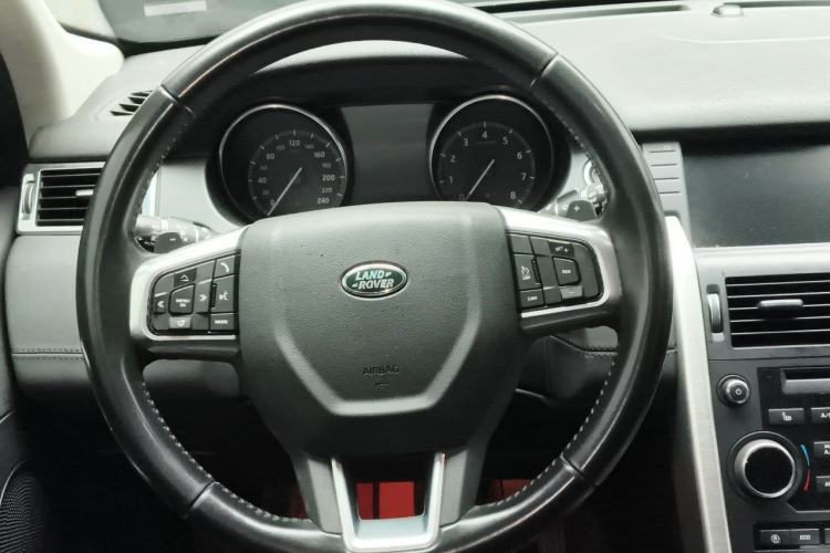 Used Land Rover Discovery Sport 2018 240 PS HSE LUXURY Edition Steering Wheel