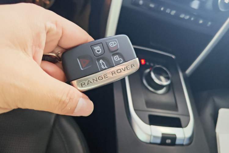 Used Land Rover Discovery Sport 2018 240 PS SE Version Vehicle Key