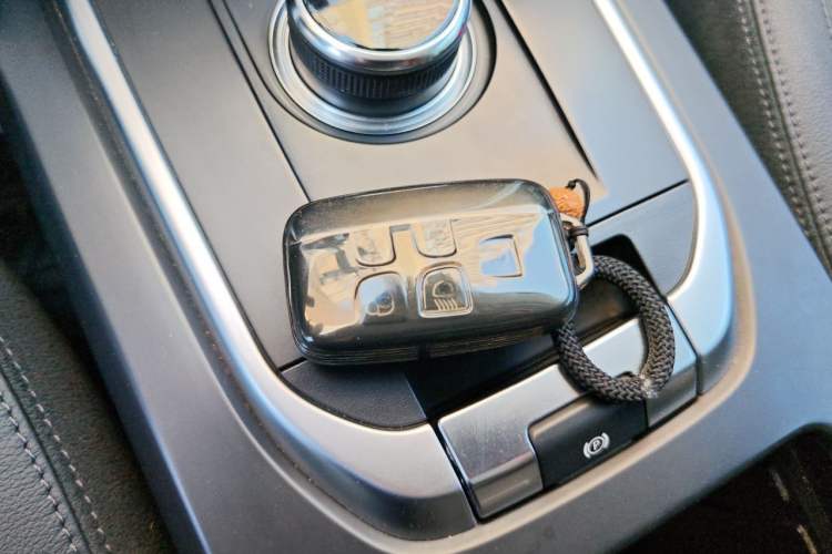 Used Land Rover Discovery Sport 2018 240 PS SE Version Vehicle Key