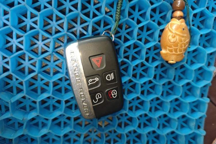 Used Land Rover Discovery Sport 2018 240 PS SE Version Vehicle Key