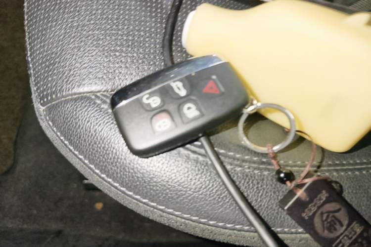 Used Land Rover Discovery Sport 2018 240 PS SE Version Vehicle Key