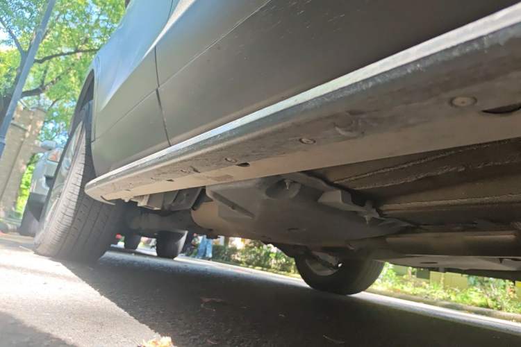 Used Land Rover Discovery Sport 2018 240 PS SE Version Chassis Front Right