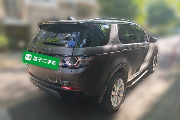 Used Land Rover Discovery Sport 2018 240 PS SE Version Rear Right 45 Deg