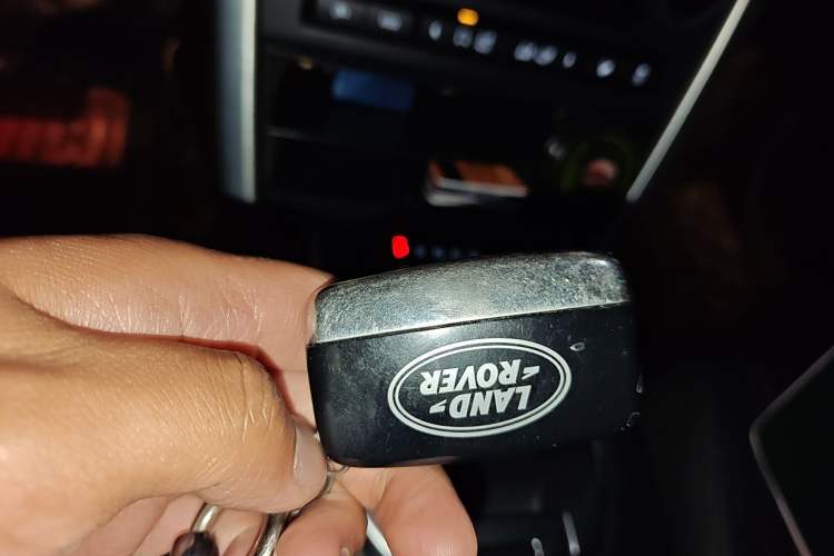Used Land Rover Discovery Sport 2018 240 PS SE Version Vehicle Key
