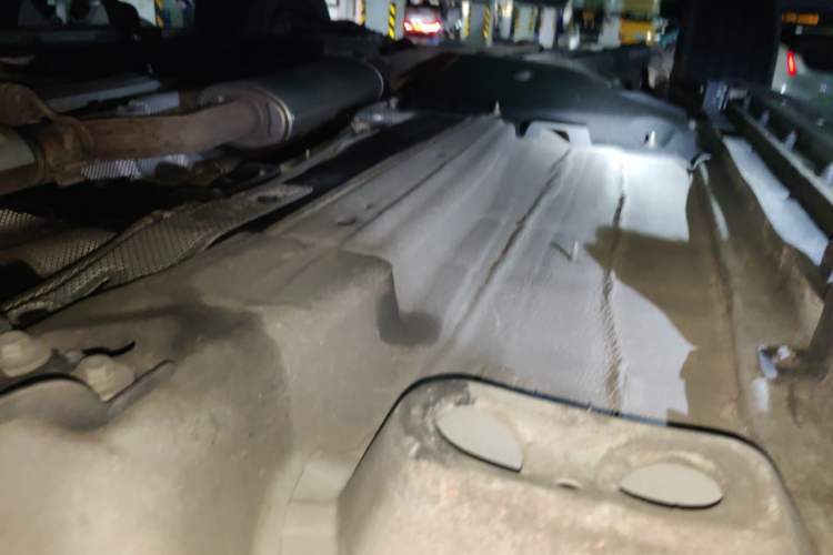 Used Land Rover Discovery Sport 2018 240 PS SE Version Chassis Front