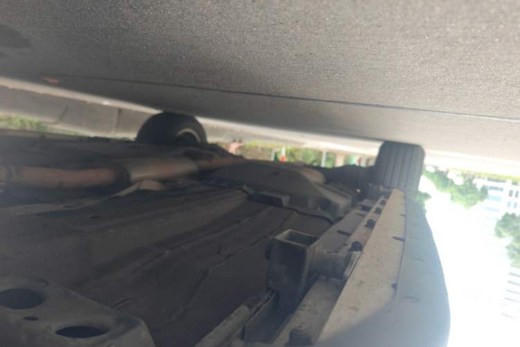 Used Land Rover Discovery Sport 2018 240 PS SE Version Chassis Front Right